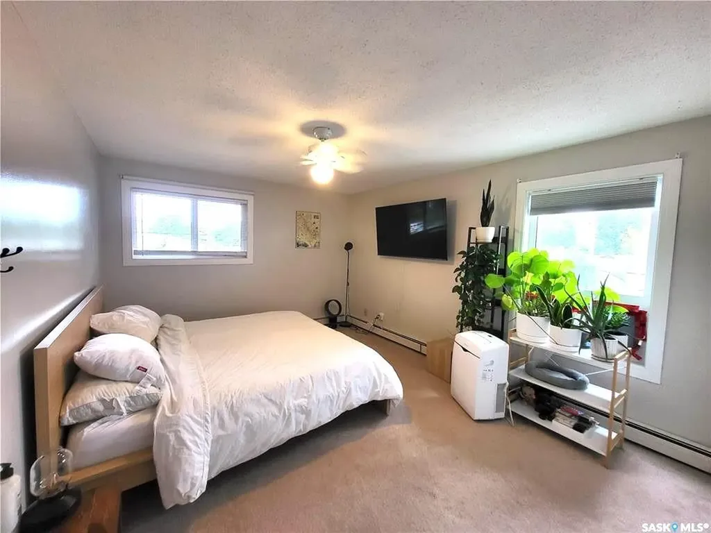 425 115th Street E Saskatoon SK S7N 2E5