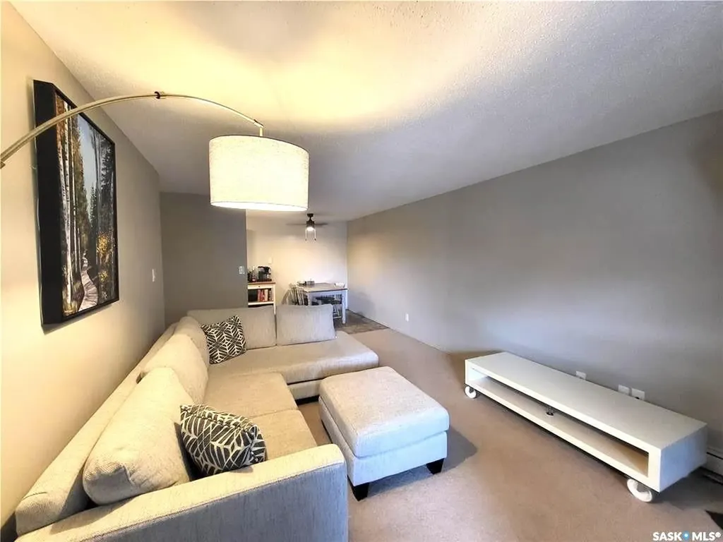 425 115th Street E Saskatoon SK S7N 2E5