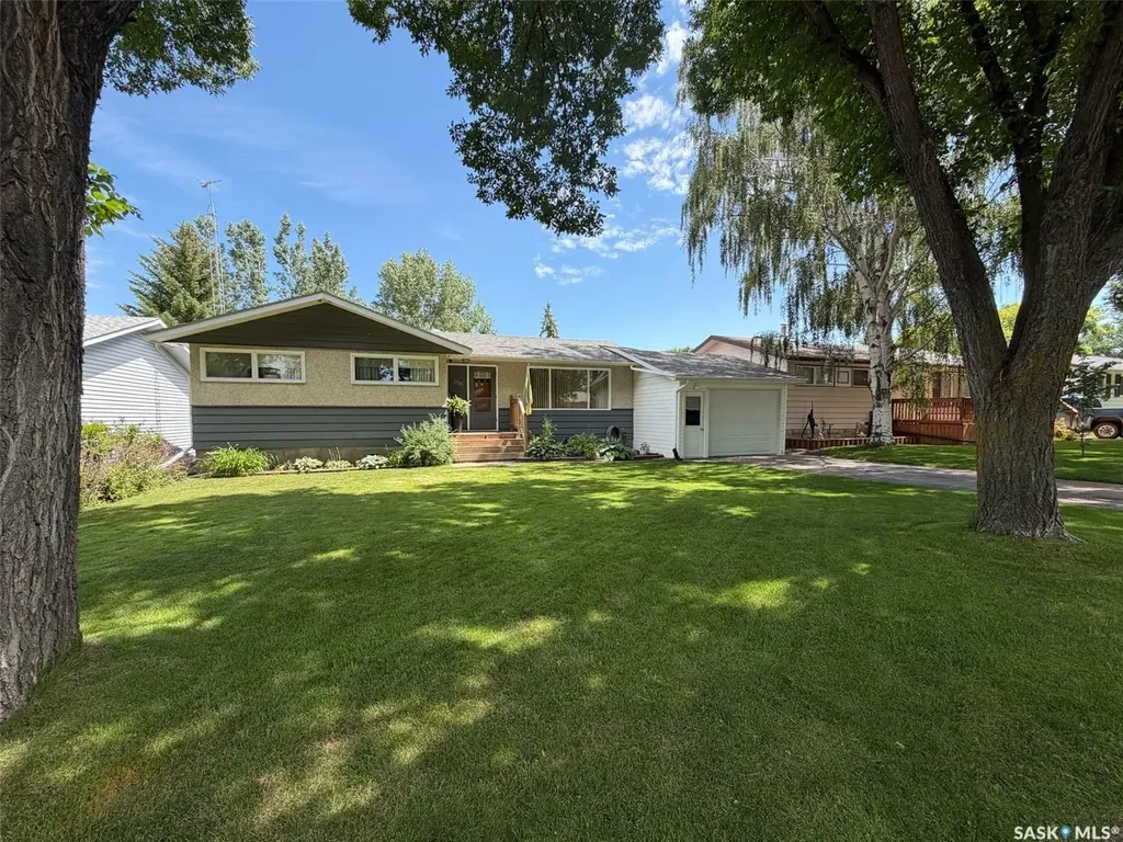 386 4th Street E Shaunavon SK S0N 2M0