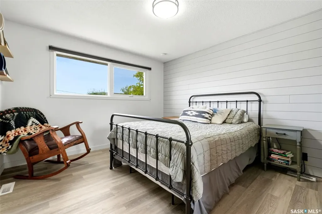 3620 King Street Regina SK S4S 2J1
