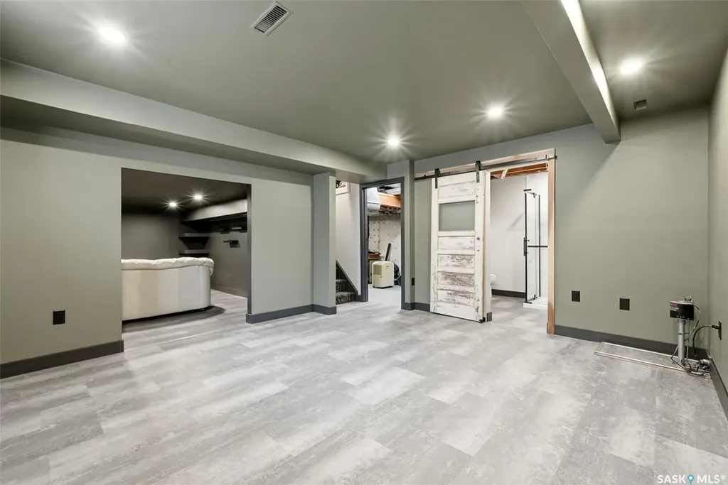 3620 King Street Regina SK S4S 2J1