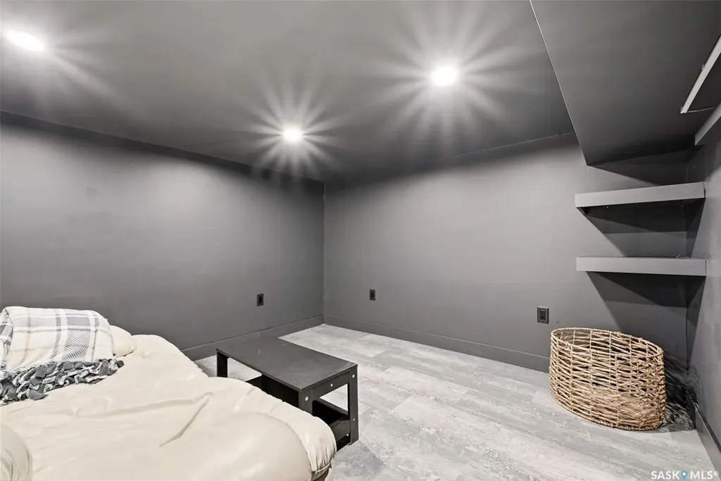 3620 King Street Regina SK S4S 2J1