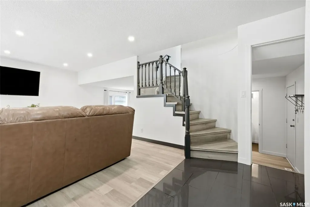 3620 King Street Regina SK S4S 2J1