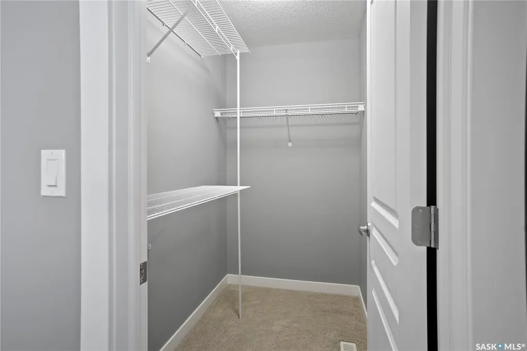 4406 Green Olive Way Regina SK S4V 3H5