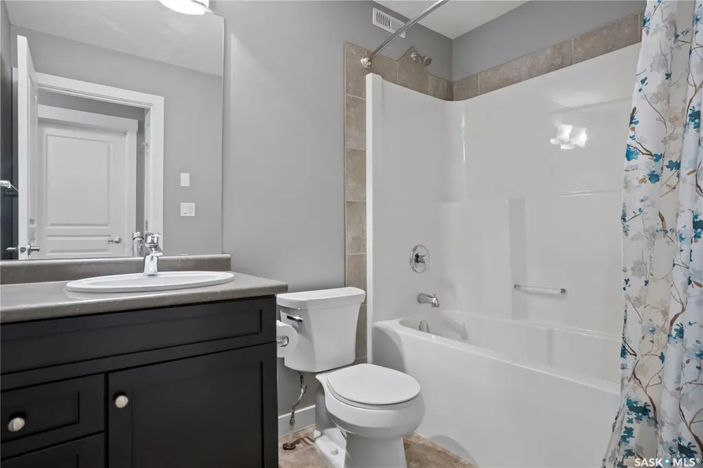 4406 Green Olive Way Regina SK S4V 3H5