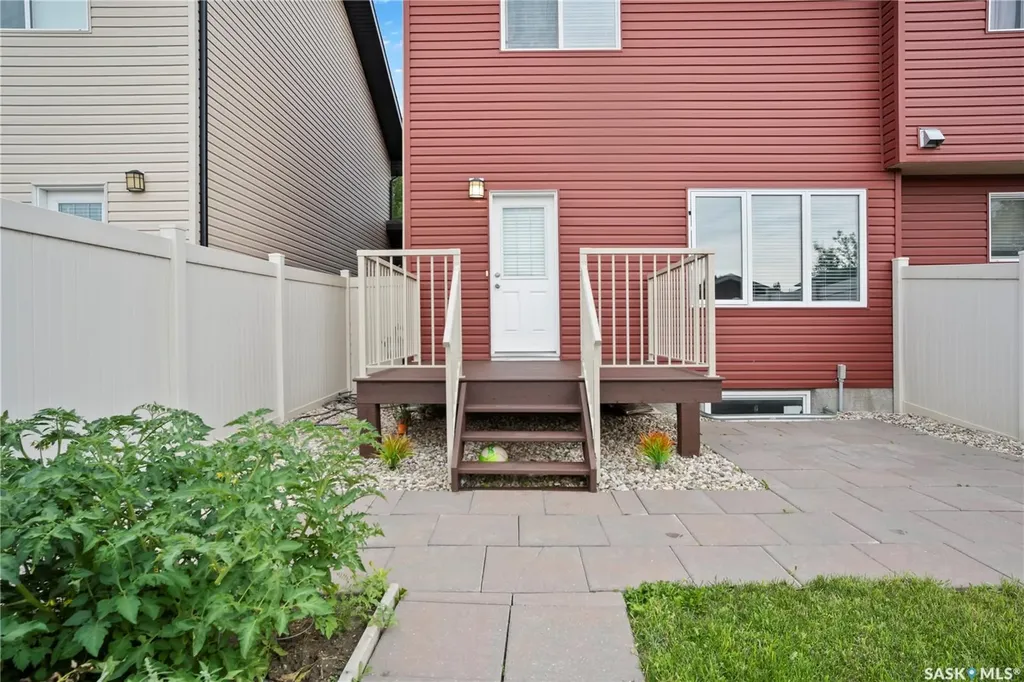 4406 Green Olive Way Regina SK S4V 3H5