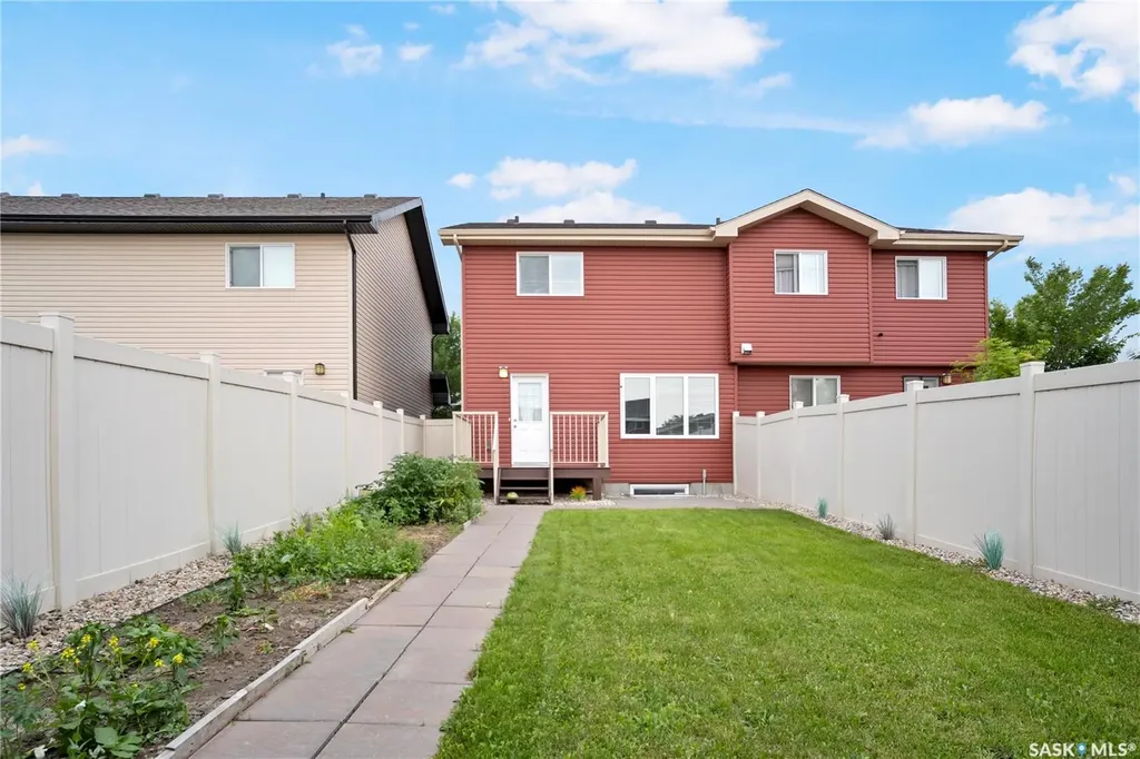 4406 Green Olive Way Regina SK S4V 3H5