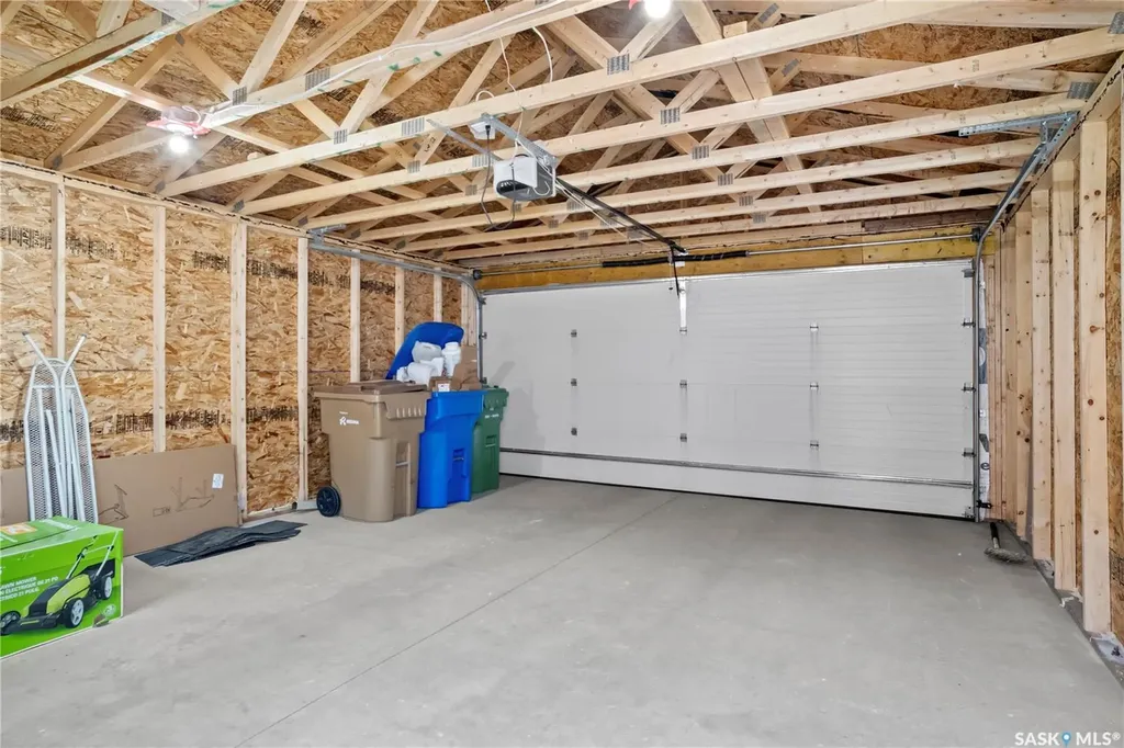 4406 Green Olive Way Regina SK S4V 3H5