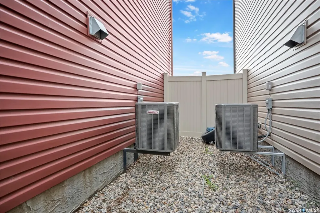 4406 Green Olive Way Regina SK S4V 3H5