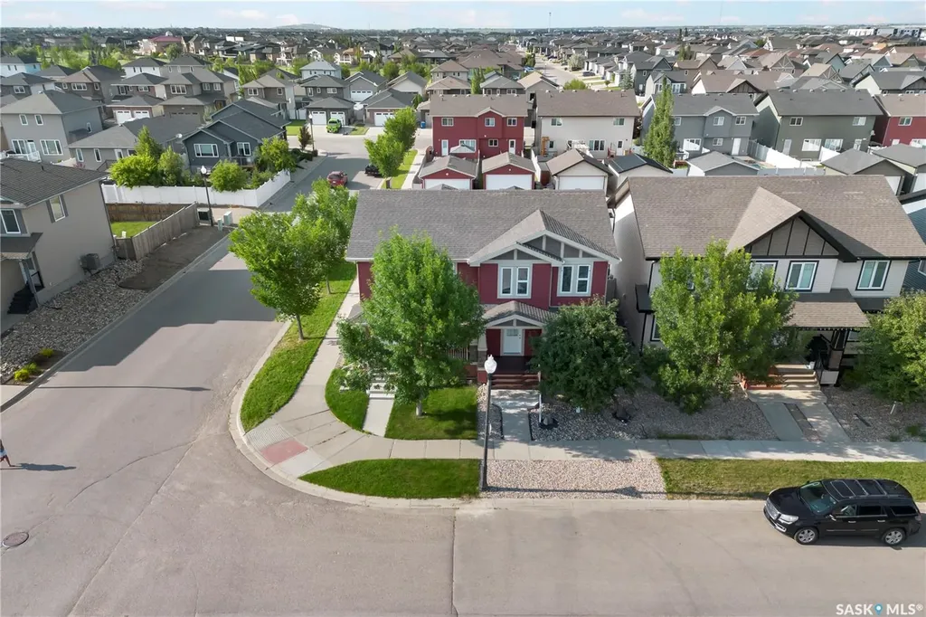 4406 Green Olive Way Regina SK S4V 3H5
