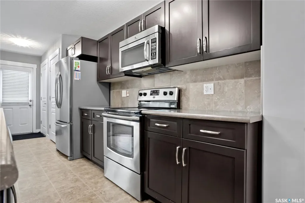 4406 Green Olive Way Regina SK S4V 3H5
