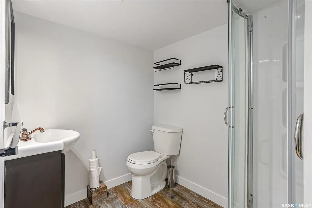 1206 Elevator Road Saskatoon SK S7J 2R8