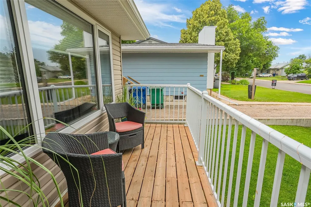 1206 Elevator Road Saskatoon SK S7J 2R8