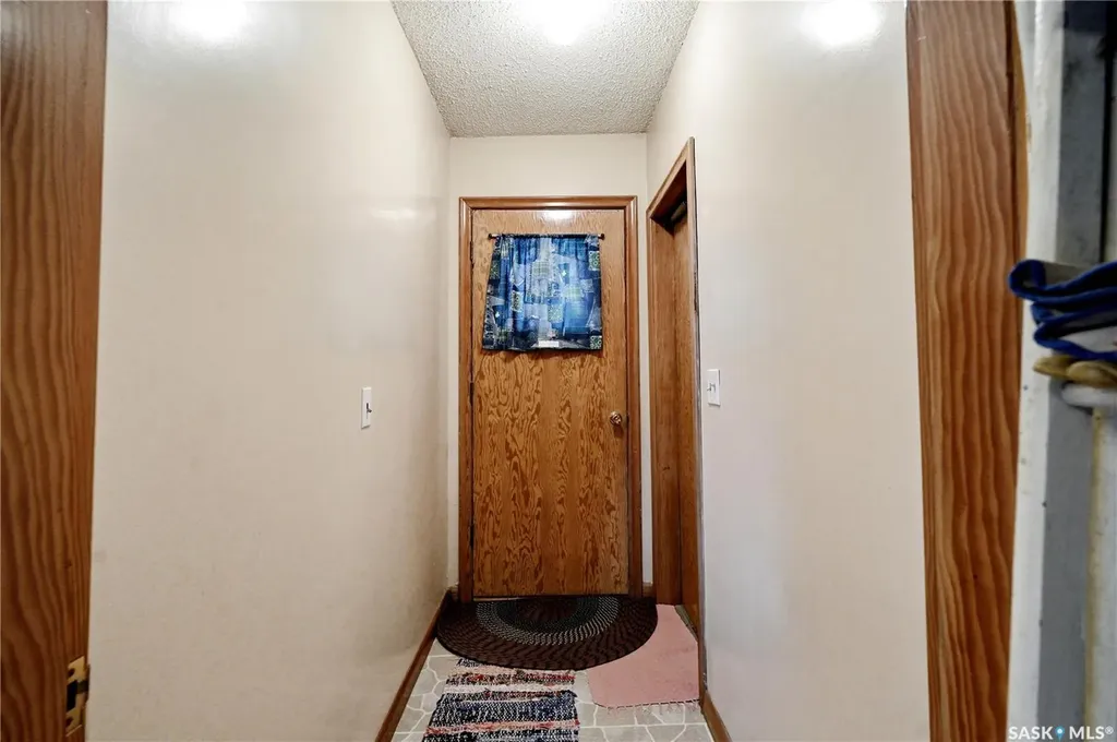 501 3rd Street E Watrous SK S0K 4T0