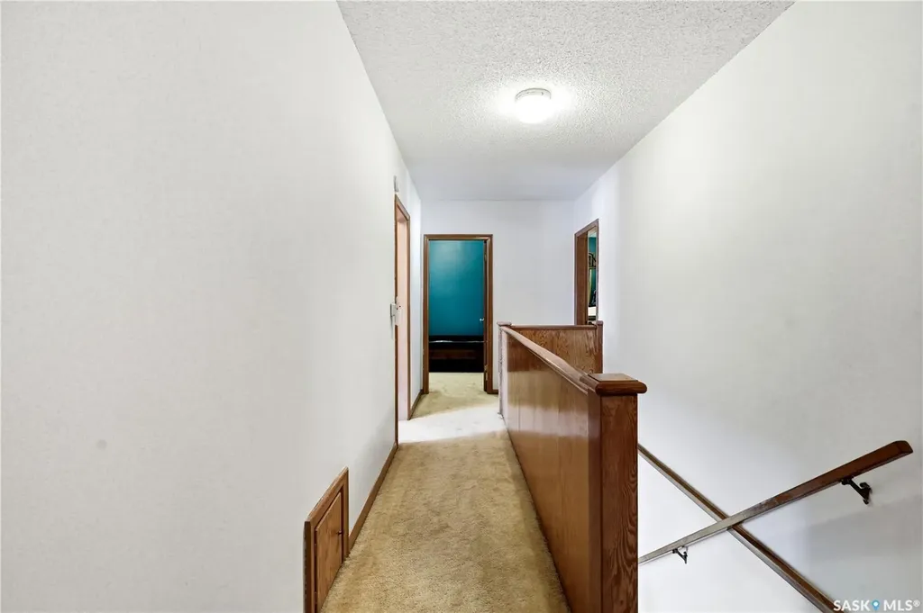 501 3rd Street E Watrous SK S0K 4T0