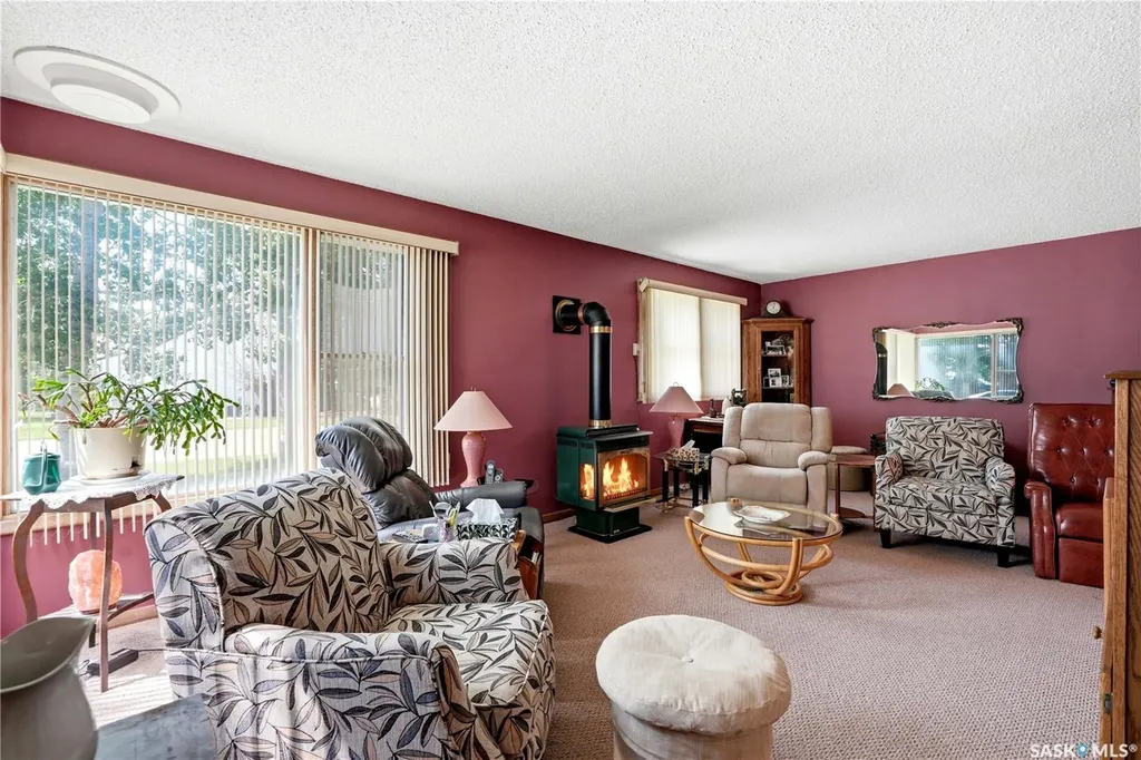501 3rd Street E Watrous SK S0K 4T0