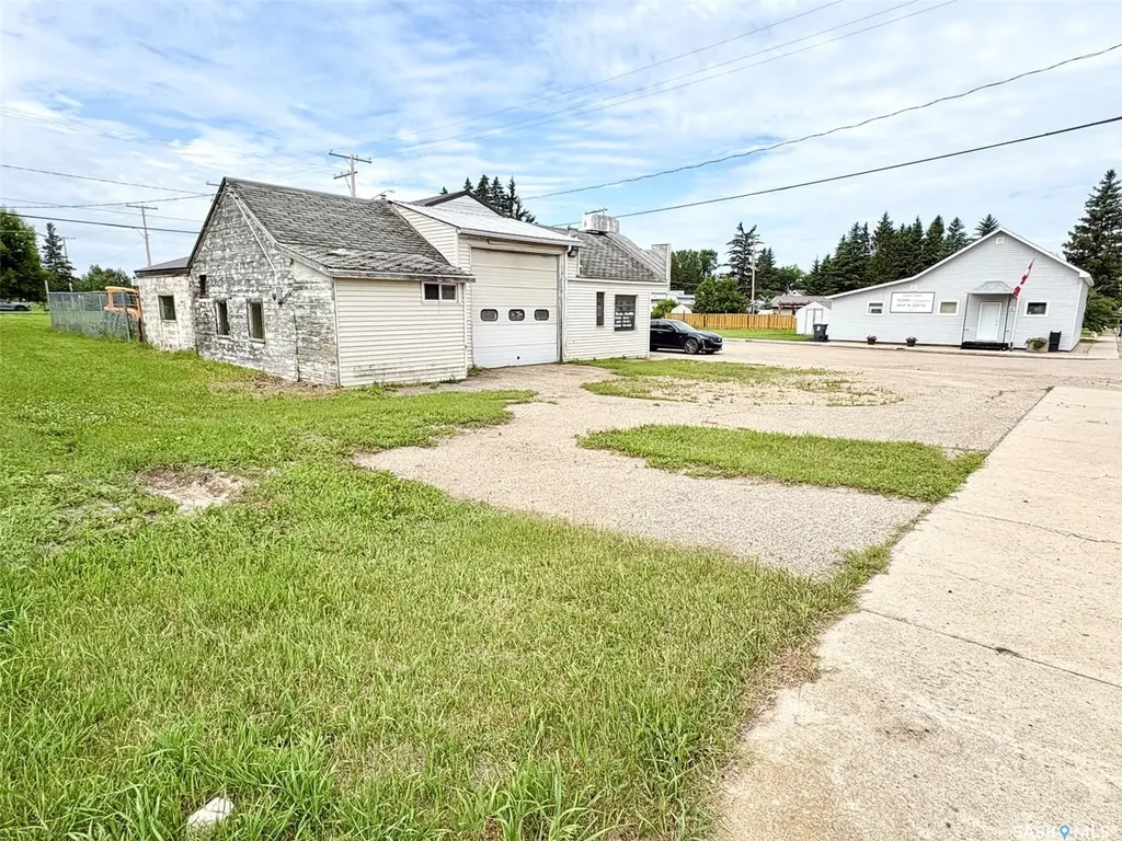 316 Taylor Avenue Yorkton SK S0A 3V0