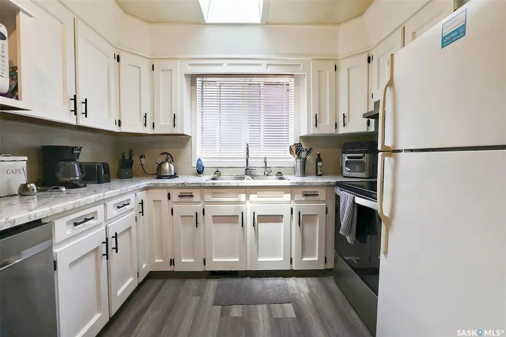 122 Edenwold Crescent Regina SK S4R 8A3