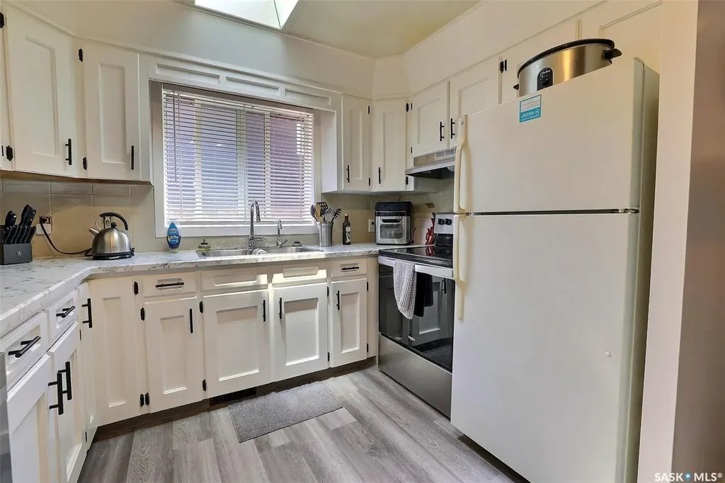122 Edenwold Crescent Regina SK S4R 8A3