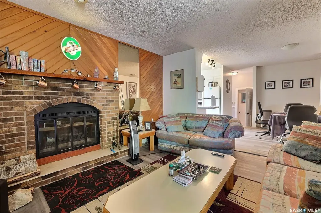 122 Edenwold Crescent Regina SK S4R 8A3