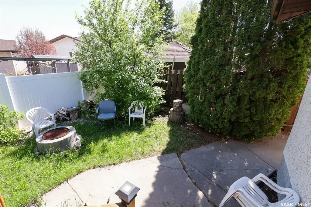 122 Edenwold Crescent Regina SK S4R 8A3