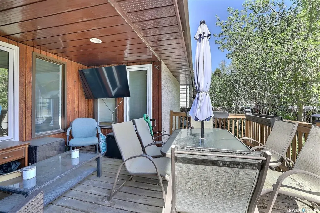 122 Edenwold Crescent Regina SK S4R 8A3