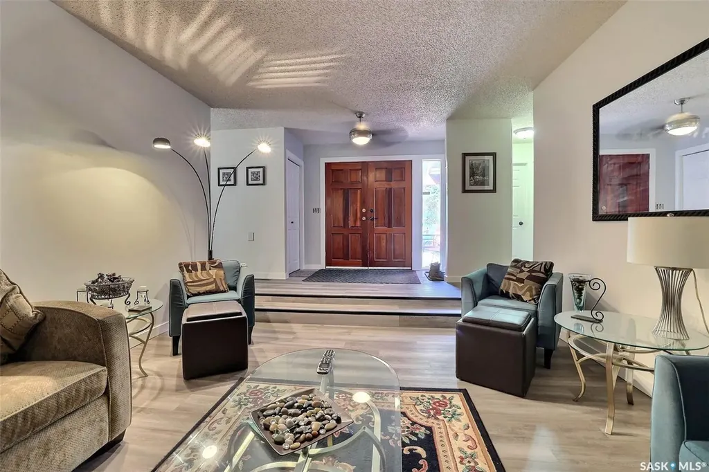 122 Edenwold Crescent Regina SK S4R 8A3