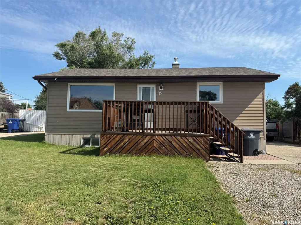 12 6th Street Crescent W Kindersley SK S0L 1S0