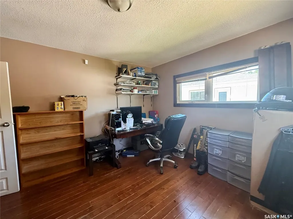 12 6th Street Crescent W Kindersley SK S0L 1S0