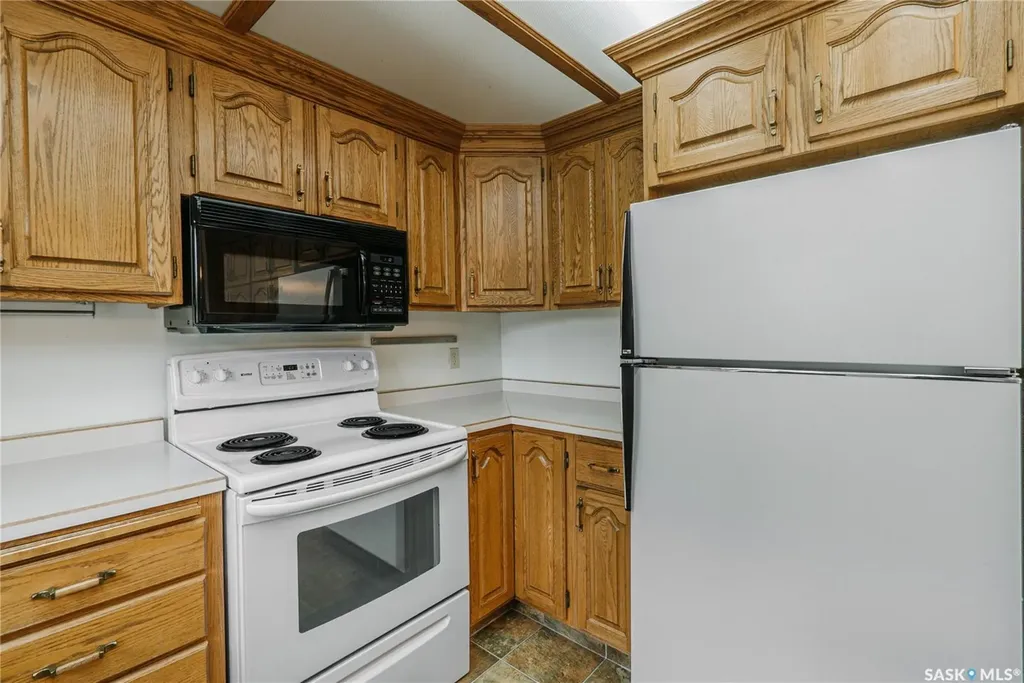 3338 Calder Crescent Saskatoon SK S7J 4W5