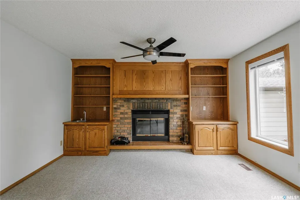 3338 Calder Crescent Saskatoon SK S7J 4W5