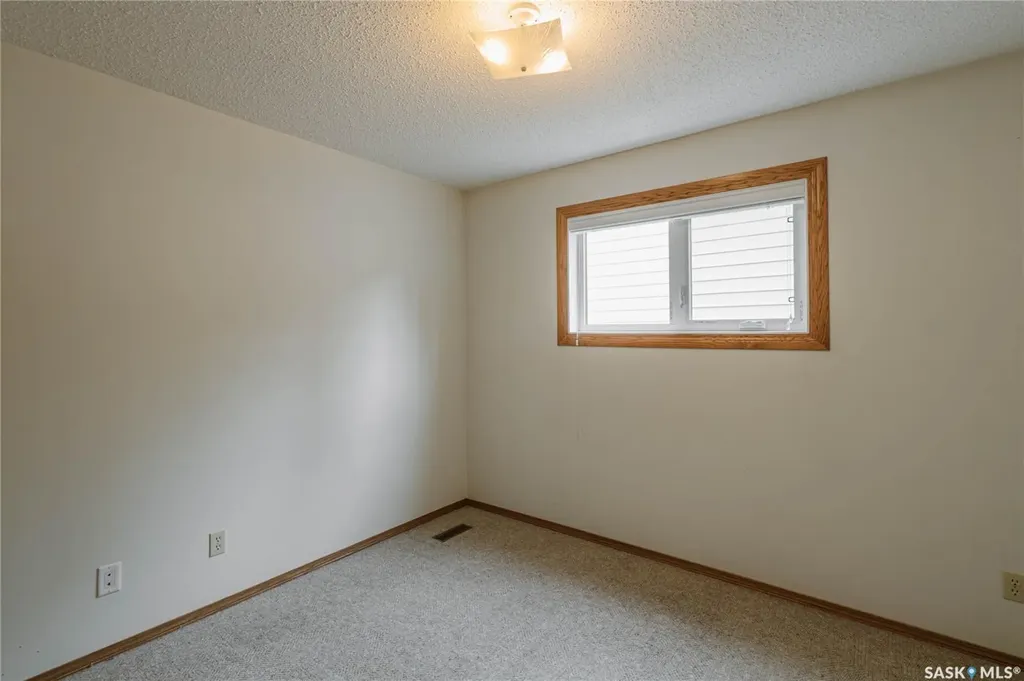 3338 Calder Crescent Saskatoon SK S7J 4W5