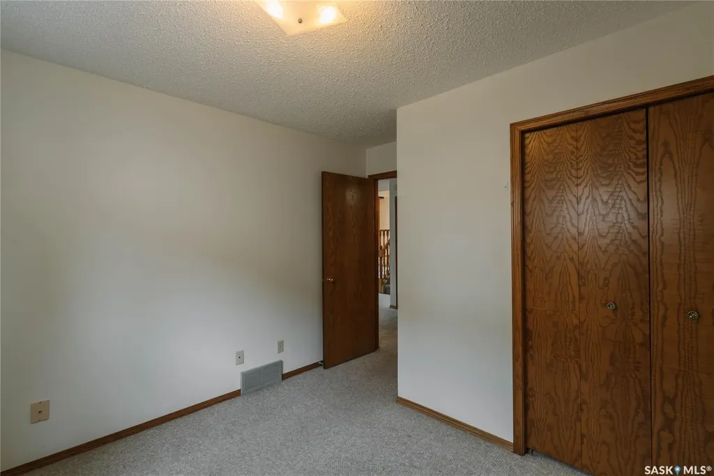 3338 Calder Crescent Saskatoon SK S7J 4W5