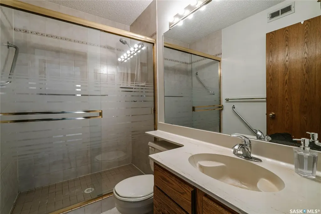 3338 Calder Crescent Saskatoon SK S7J 4W5