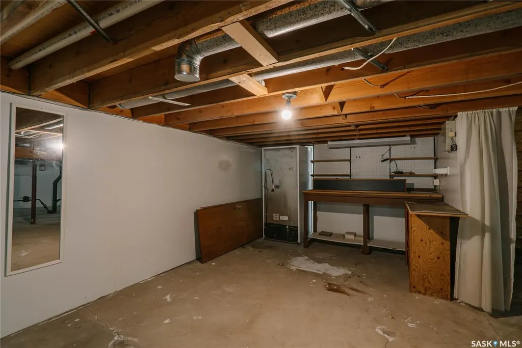 3338 Calder Crescent Saskatoon SK S7J 4W5