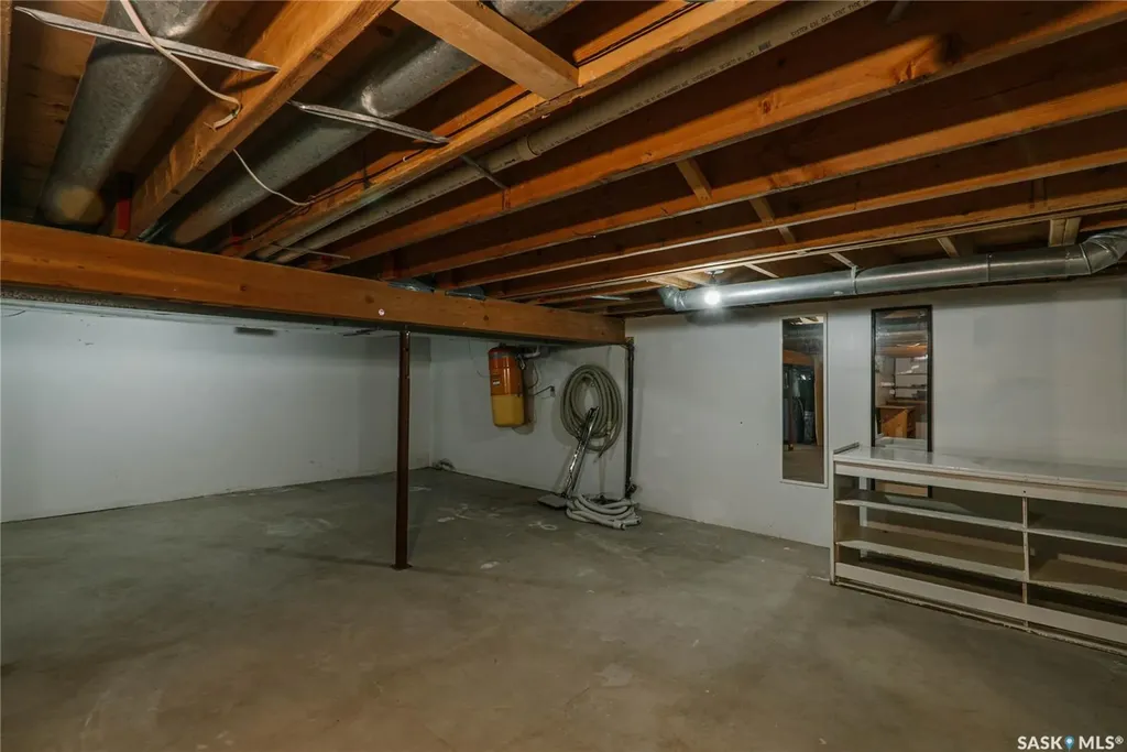3338 Calder Crescent Saskatoon SK S7J 4W5