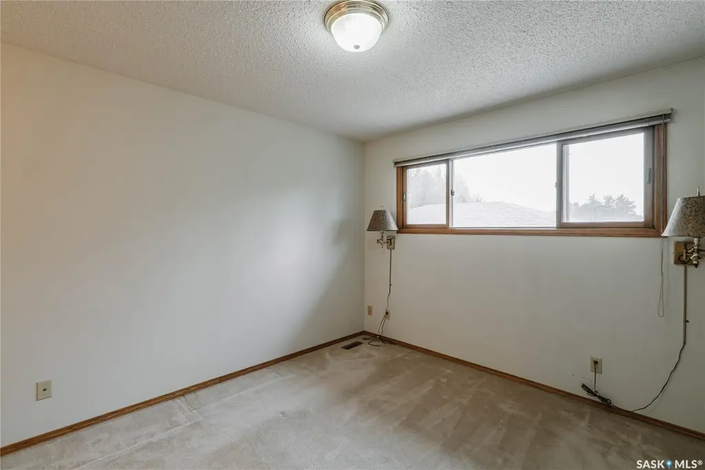 3338 Calder Crescent Saskatoon SK S7J 4W5