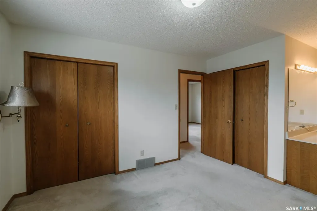 3338 Calder Crescent Saskatoon SK S7J 4W5