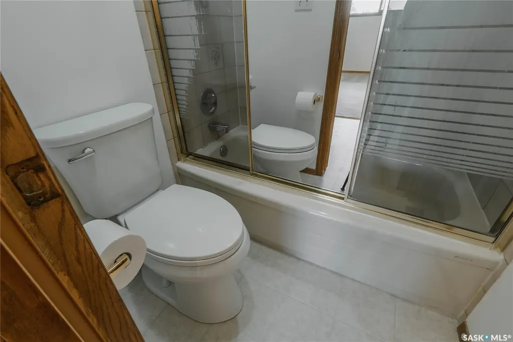 3338 Calder Crescent Saskatoon SK S7J 4W5