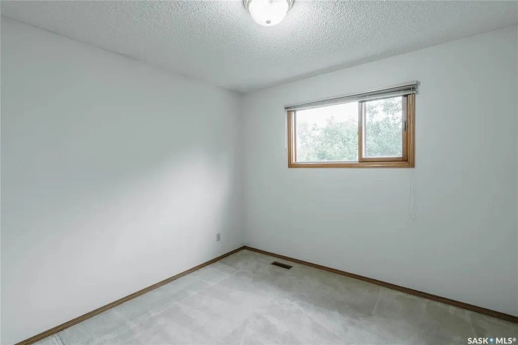 3338 Calder Crescent Saskatoon SK S7J 4W5