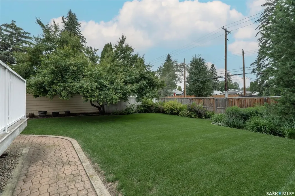 3338 Calder Crescent Saskatoon SK S7J 4W5