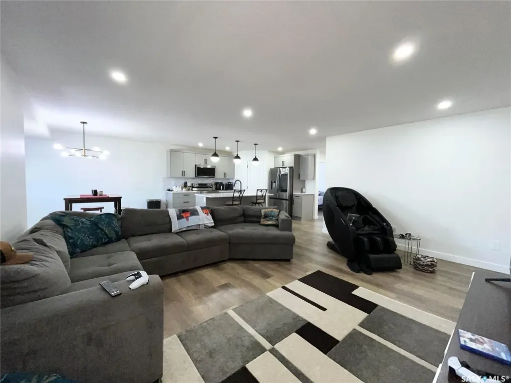 222 Nightingale Road Saskatoon SK S7L 6Y1