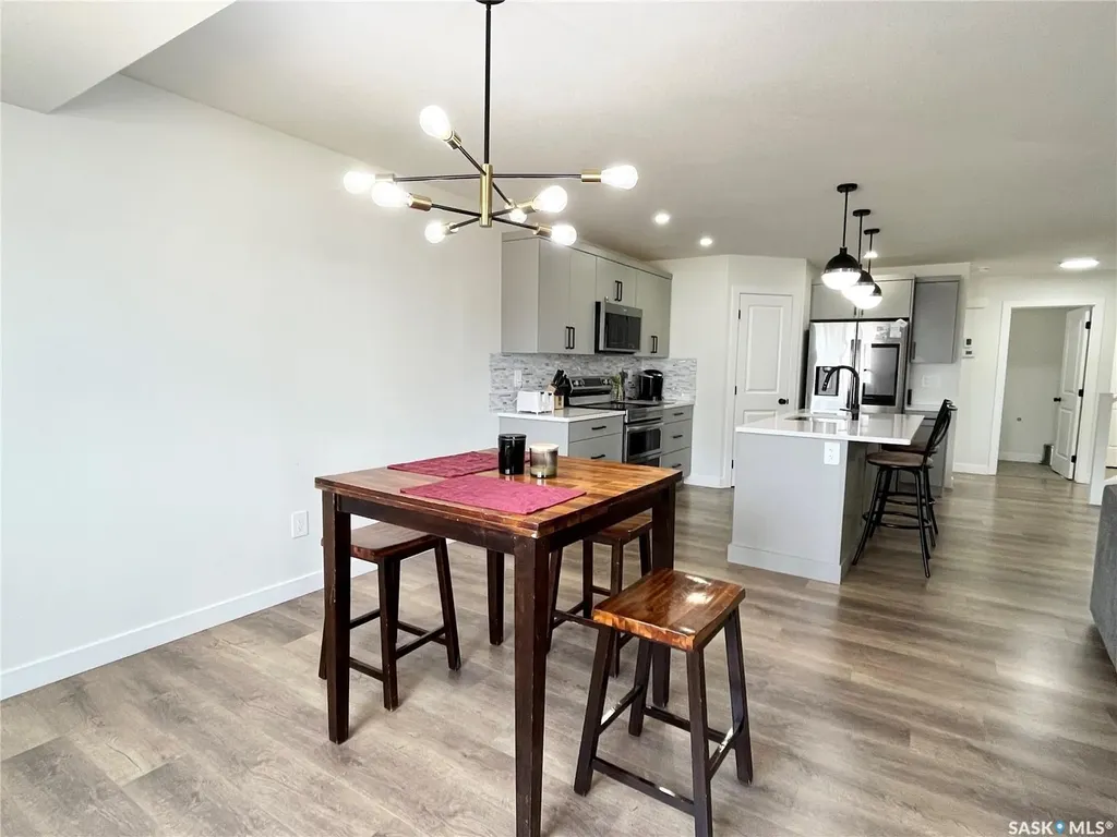 222 Nightingale Road Saskatoon SK S7L 6Y1