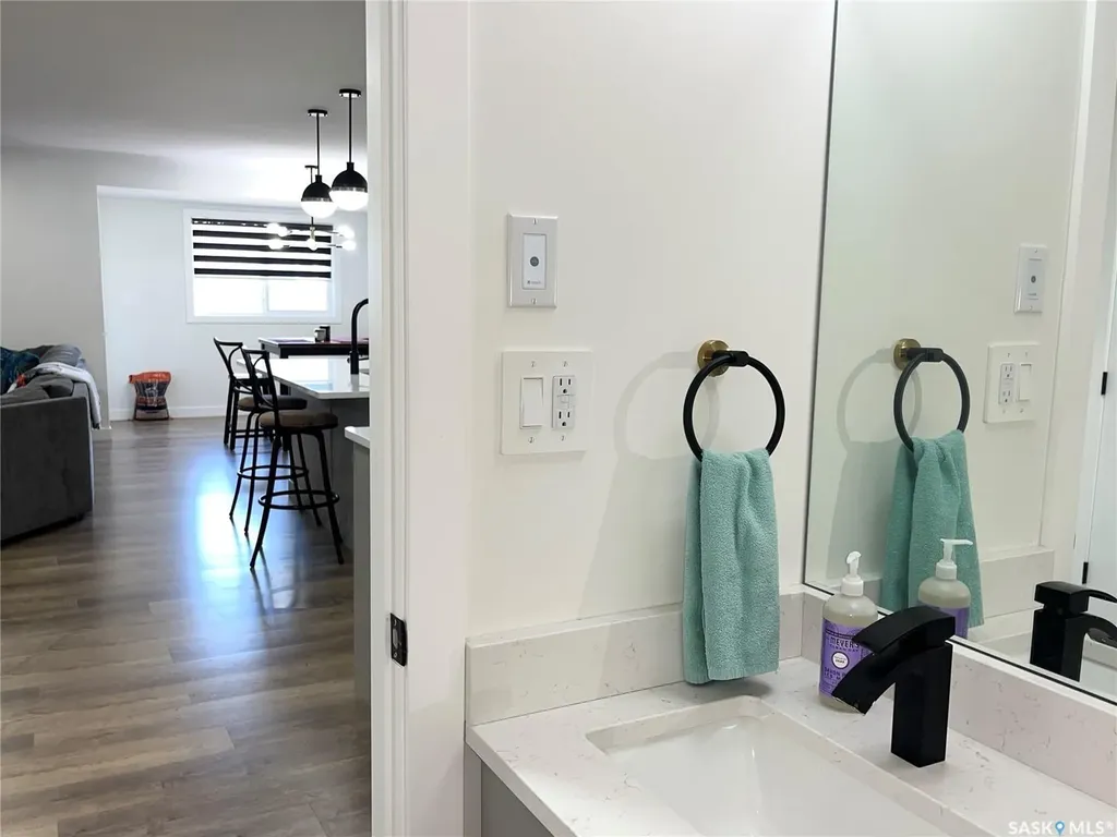 222 Nightingale Road Saskatoon SK S7L 6Y1