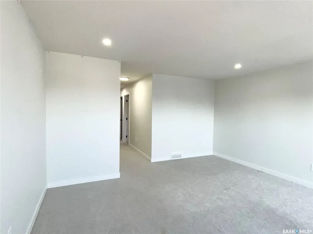 222 Nightingale Road Saskatoon SK S7L 6Y1