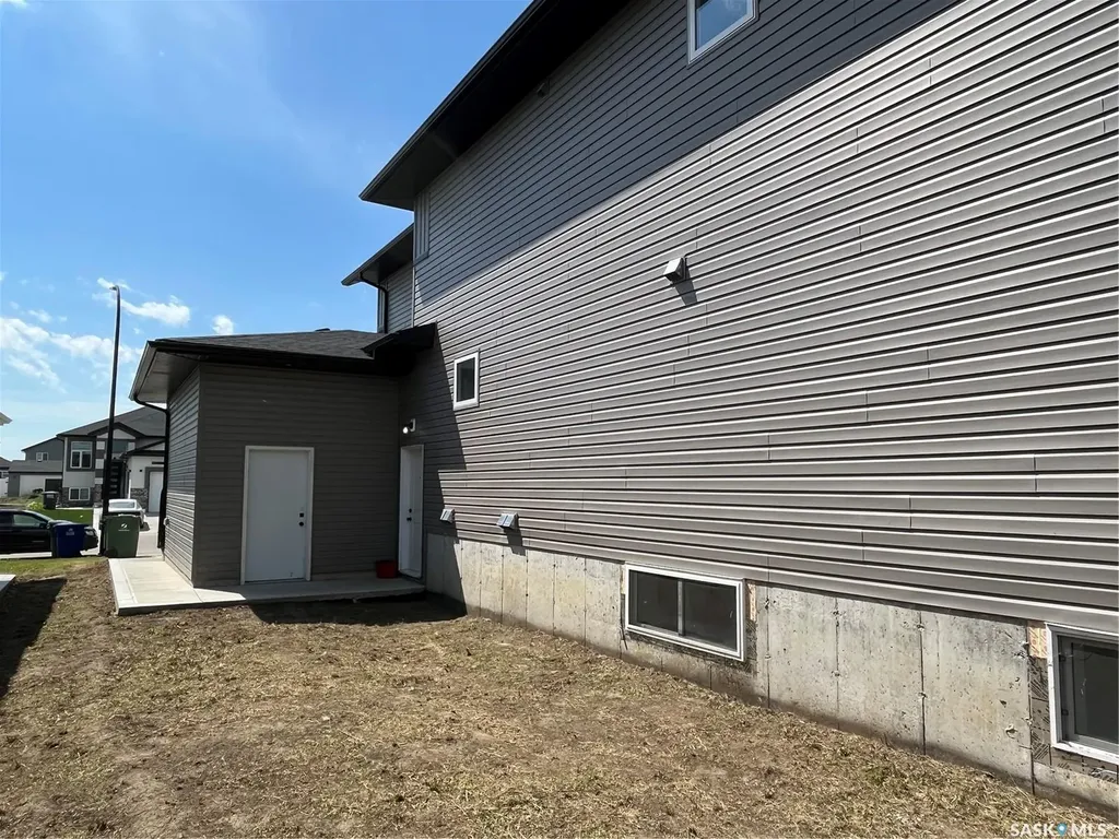 222 Nightingale Road Saskatoon SK S7L 6Y1