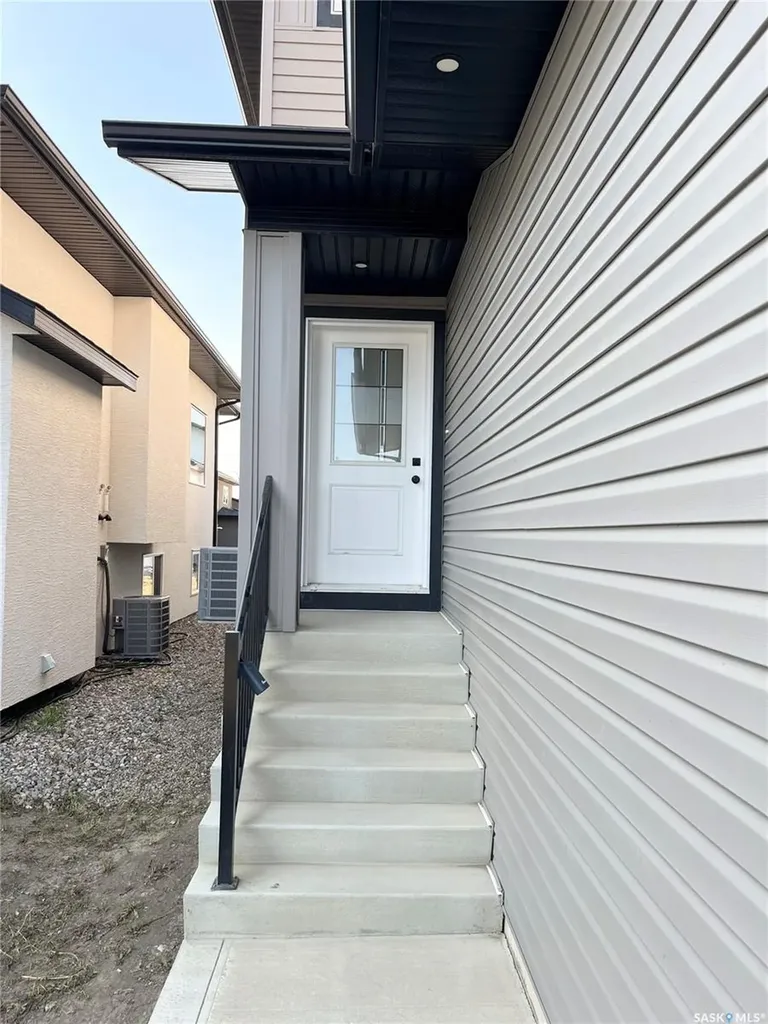 222 Nightingale Road Saskatoon SK S7L 6Y1