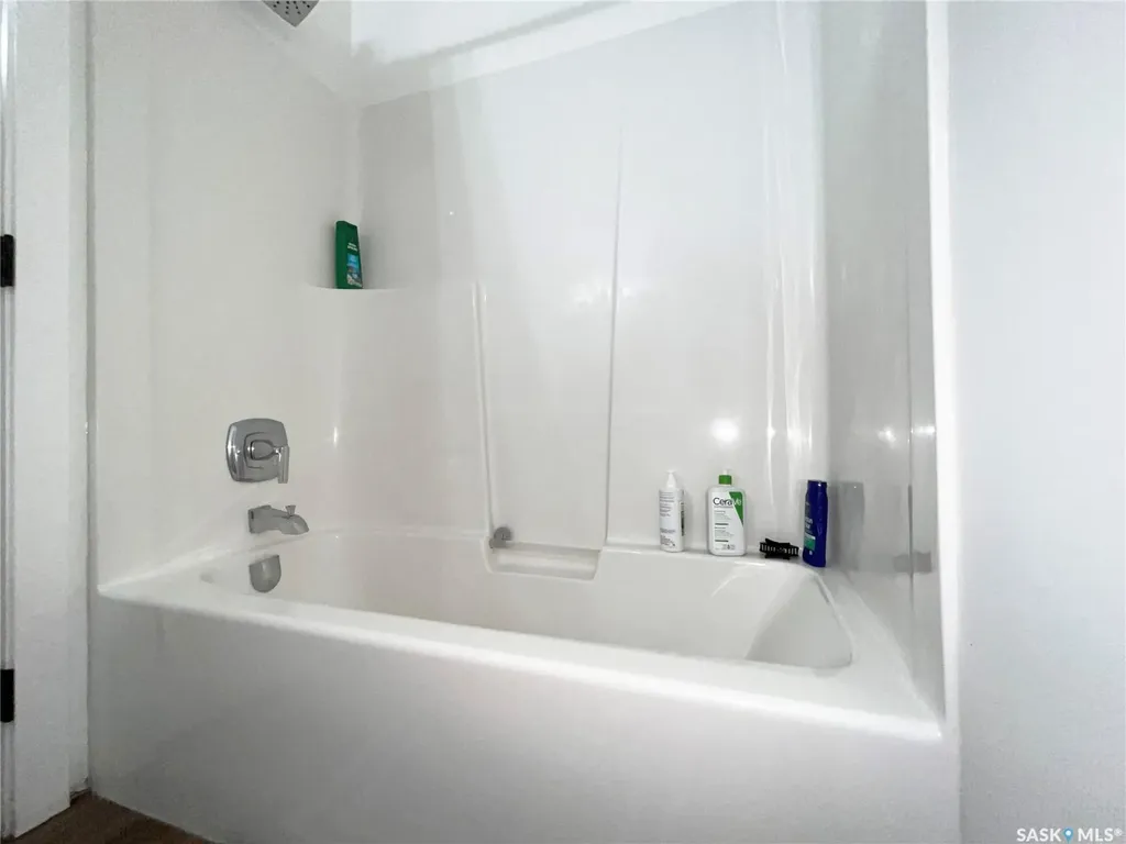 222 Nightingale Road Saskatoon SK S7L 6Y1