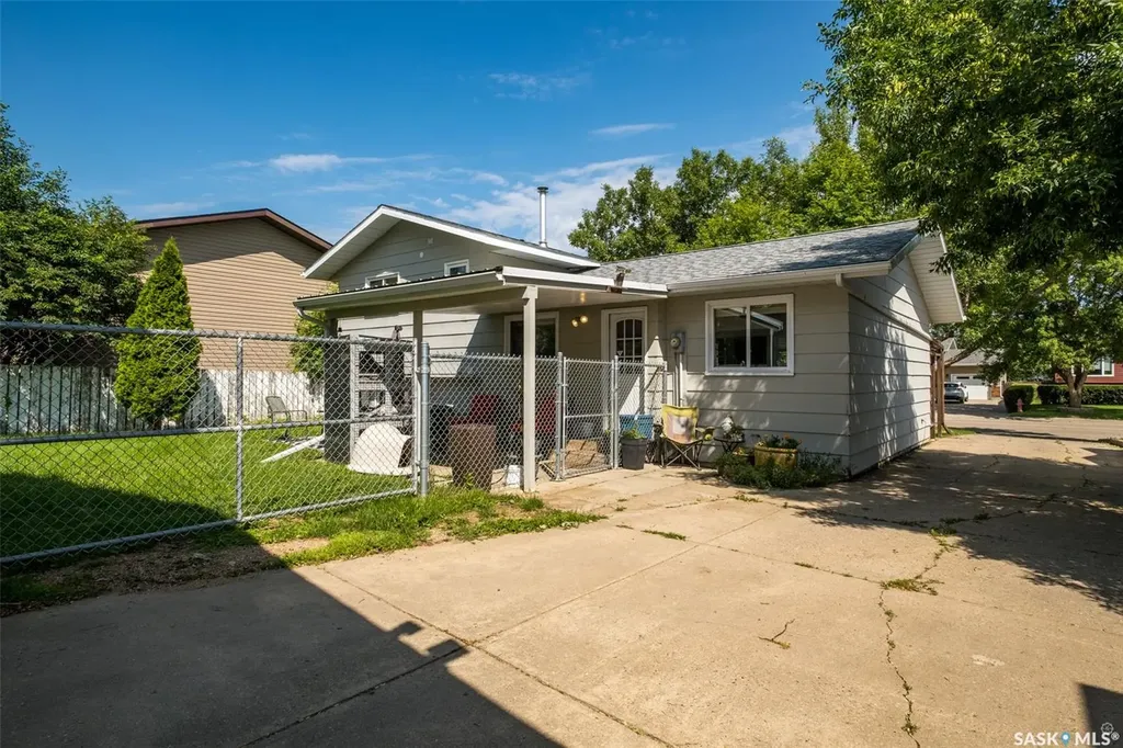 3075 Sherman Drive Prince Albert SK S6V 7H5