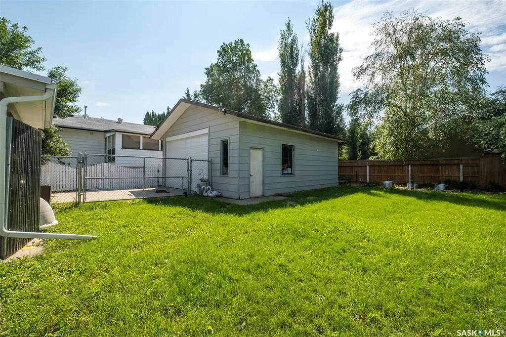 3075 Sherman Drive Prince Albert SK S6V 7H5